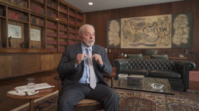lula-em-entrevista-ao-documentario-8-1-a-democracia-resiste