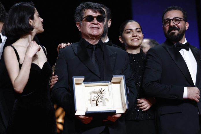 2025-05-24t175635z-1644669224-up1el5o1du8z5-rtrmadp-3-filmfestival-cannes-awards-1-scaled