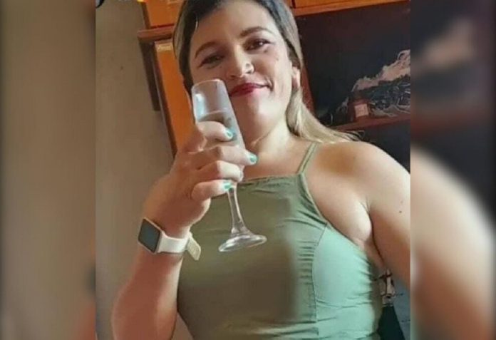 Corpo de mulher desaparecida há 5 dias é encontrado em terreno após morador sentir mau cheiro