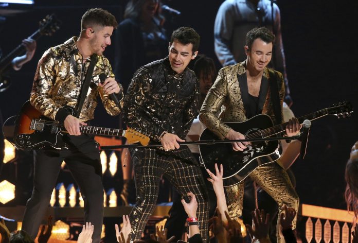 jonas-brothers-grammy-scaled