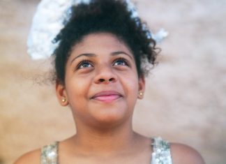 ‘A Fabulosa Máquina do Tempo’, de Eliza Capai, vence prêmio no Festival de Guadalajara no México