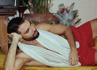 Silva volta à leveza em ‘Rolidei’, álbum solar para curtir a vida boa à beira-mar