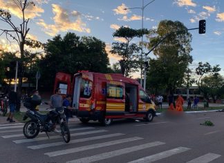 Motociclista bate durante ultrapassagem e morre em Palmas
