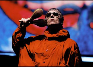 Liam Gallagher xinga brasileiro que reclamou de ‘Wonderwall’ como tema da Inglaterra na Copa