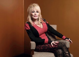 Dolly Parton após tratamento ‘recente’ contra um câncer