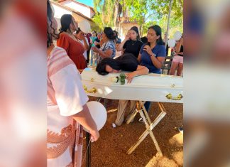 Mãe de criança morta na casa do pai posta vídeo em homenagem ao filho: ‘Eu te amo mais que tudo’